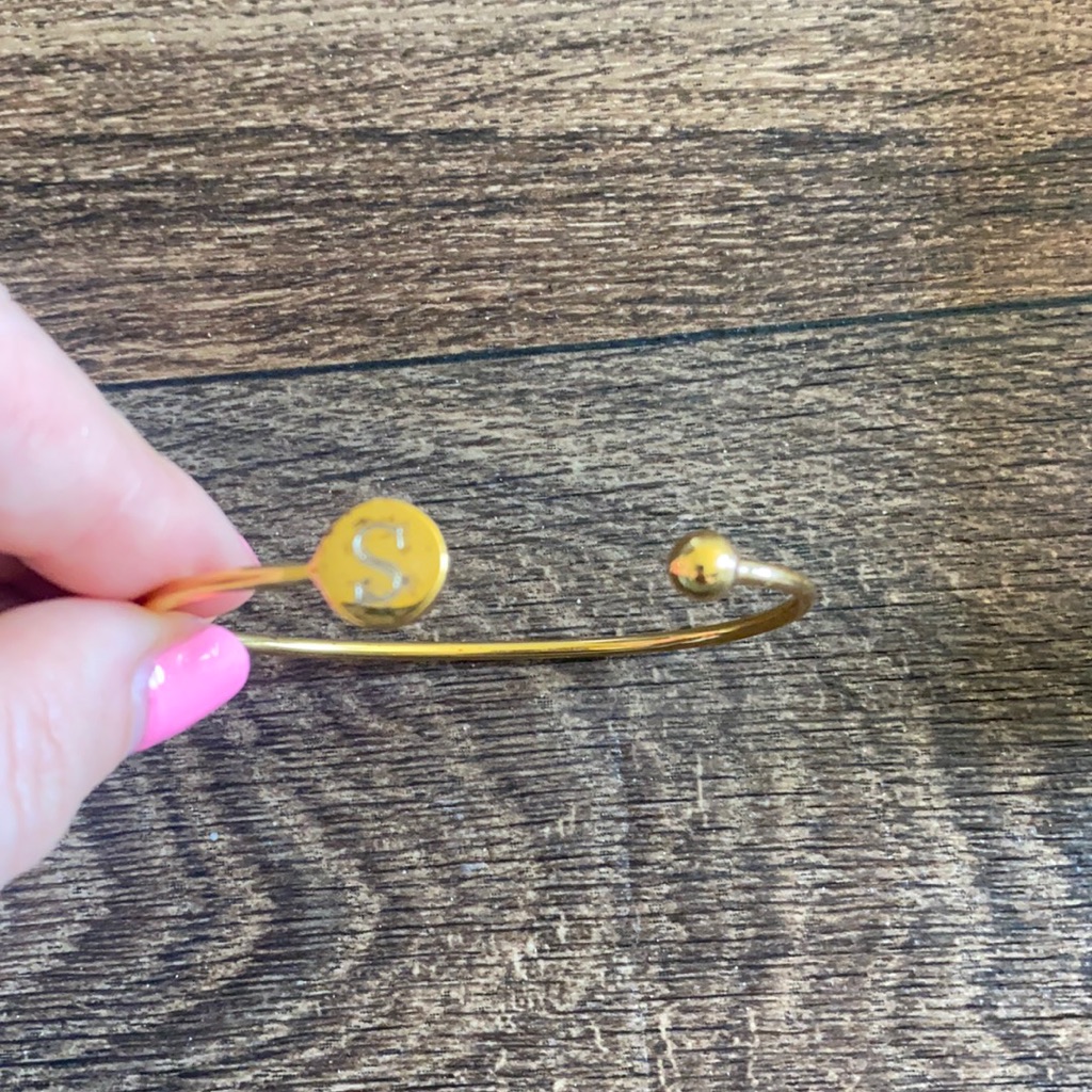 Elle Round Bangle - Single Initial